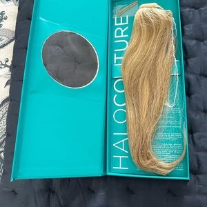 Halo couture 16 inch pony tail.